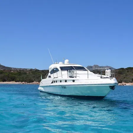 보트호텔 Ama Yacht 포르투로톤도